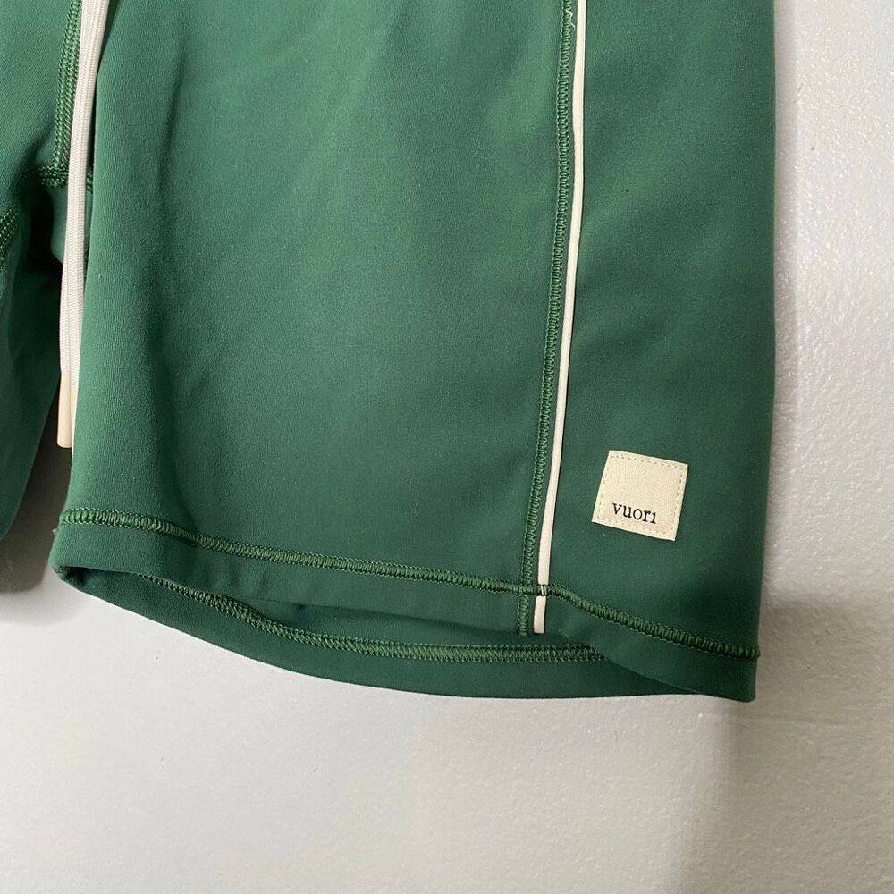 Vuori Daily Piped Biker Shorts Small - Picture 4 of 7